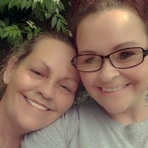 Meet your Posher, Genelle